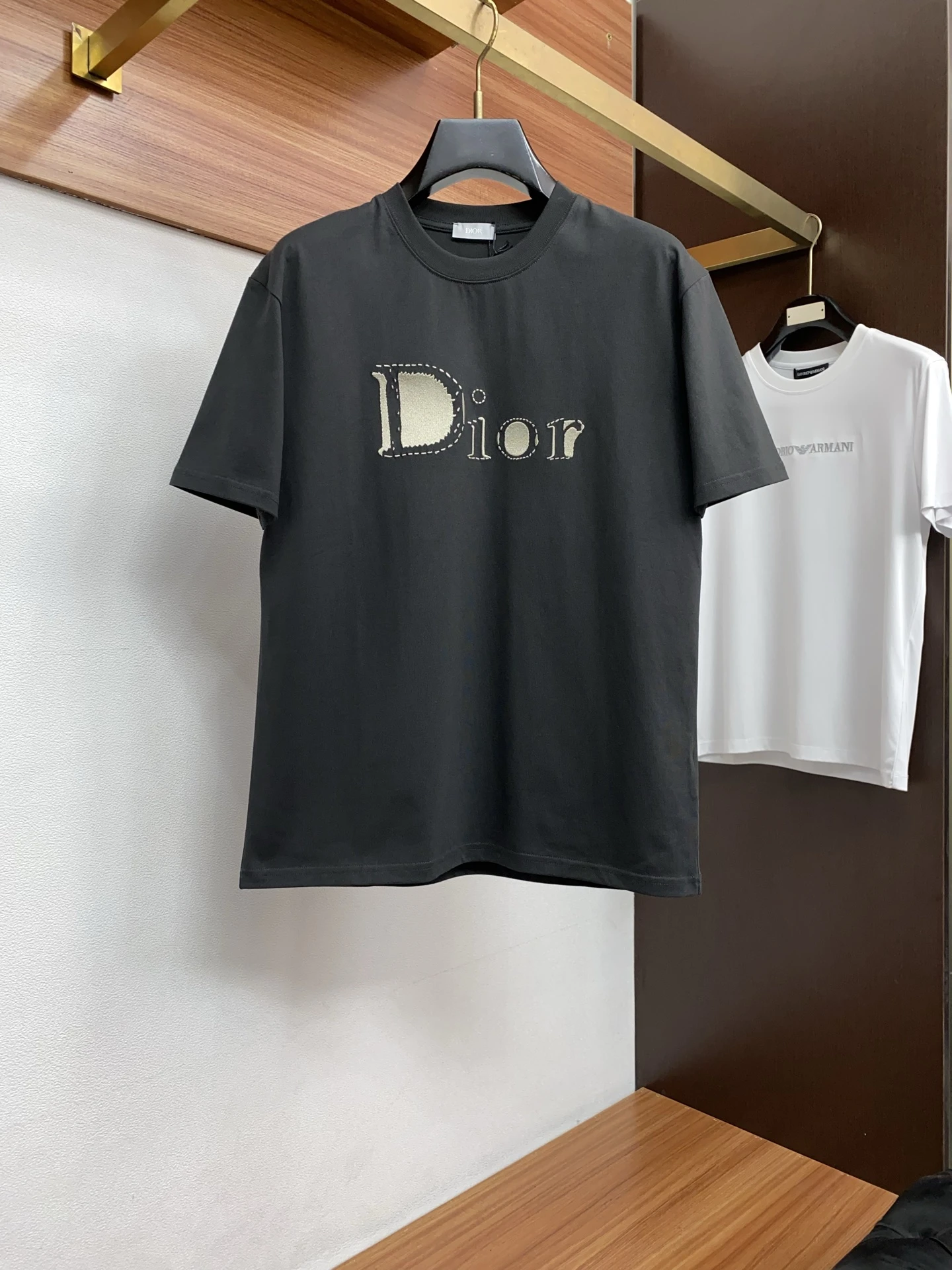 Dior T-Shirt — 47e05557