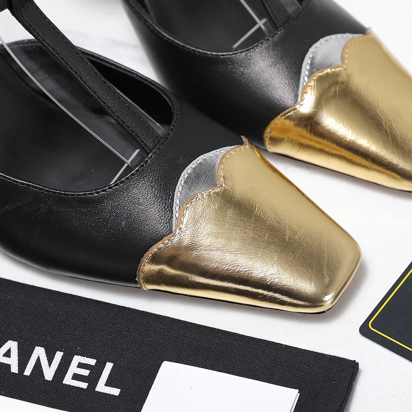 Chanel Sandals — 3078923e