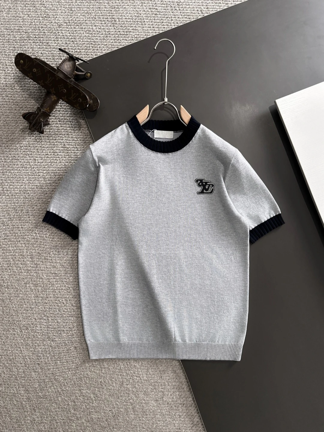 Louis Vuitton T-Shirt — 333283e0