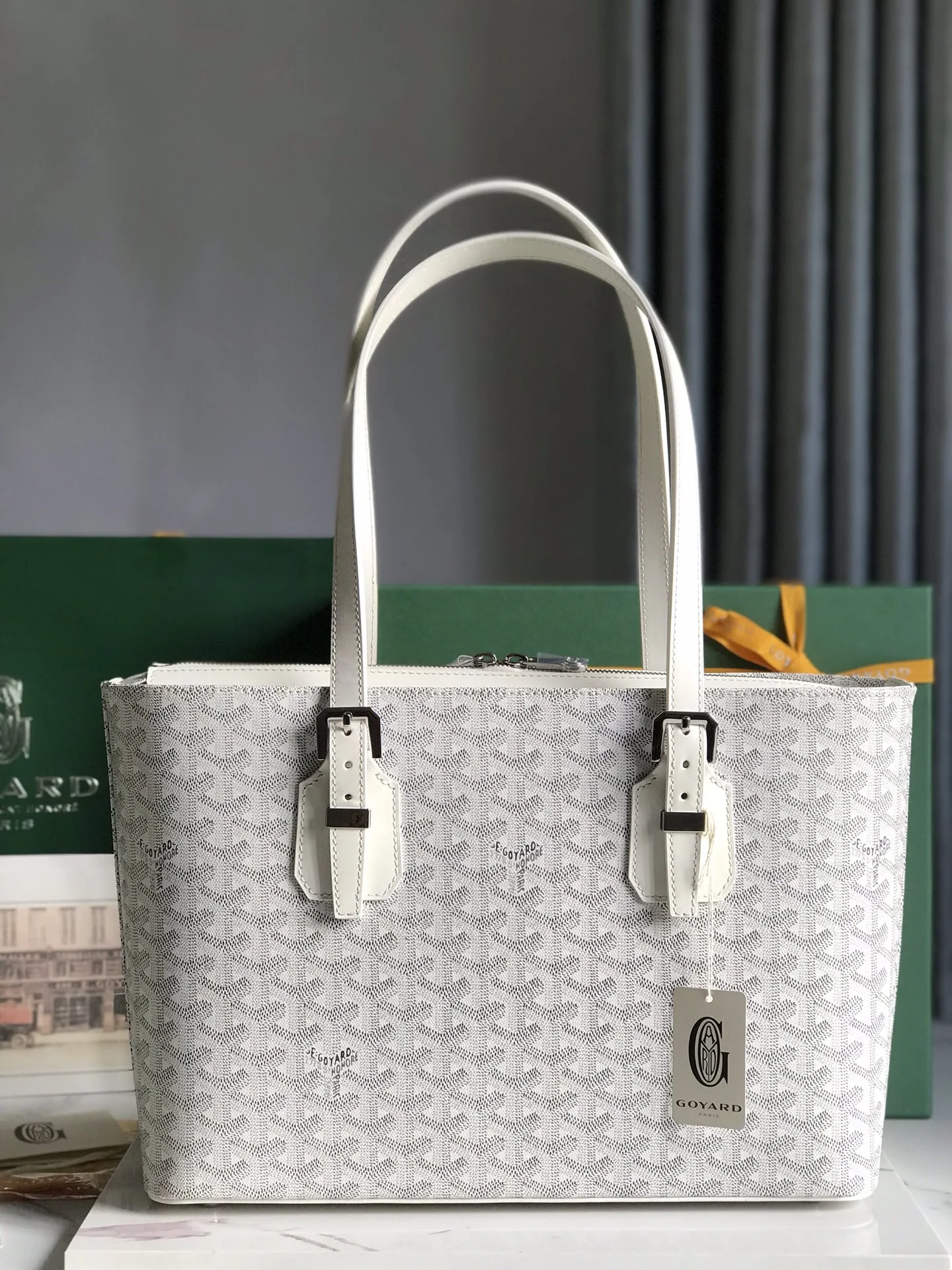Goyard Bag — c1c98f8e