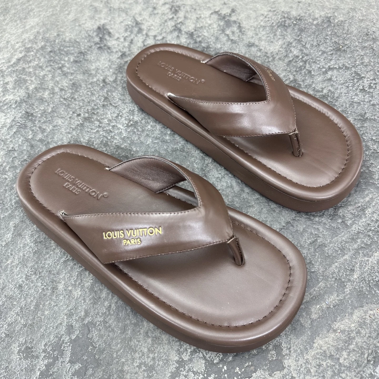 Louis Vuitton Sandals — 0c6c83bb