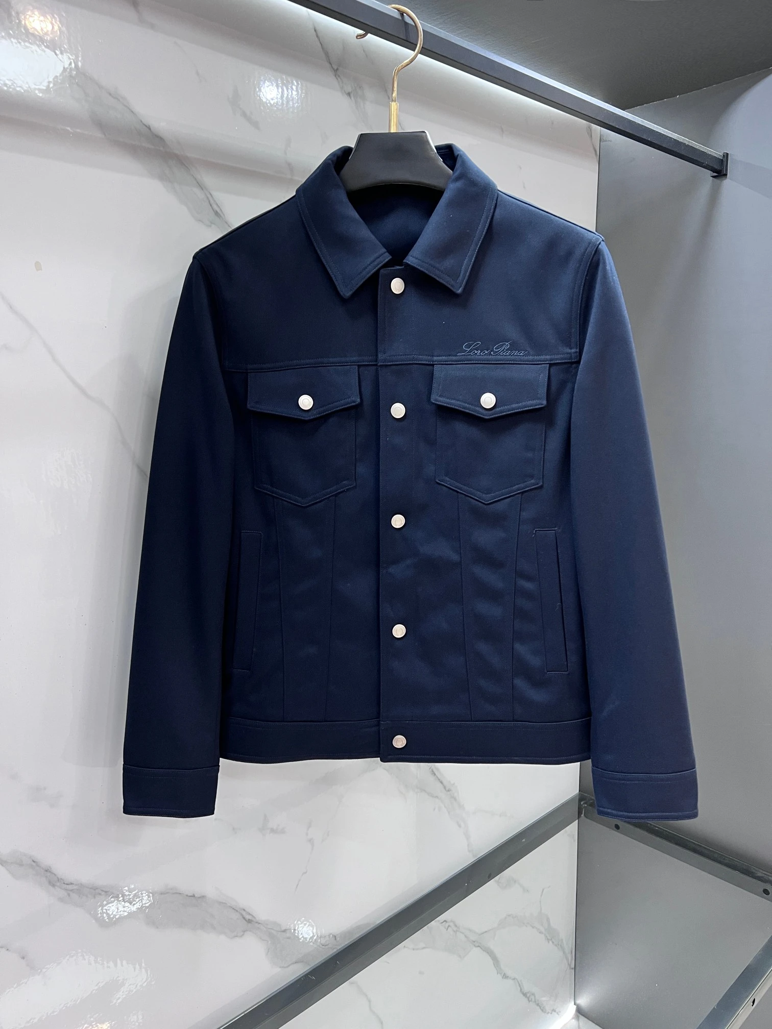 Jackets — a351a851