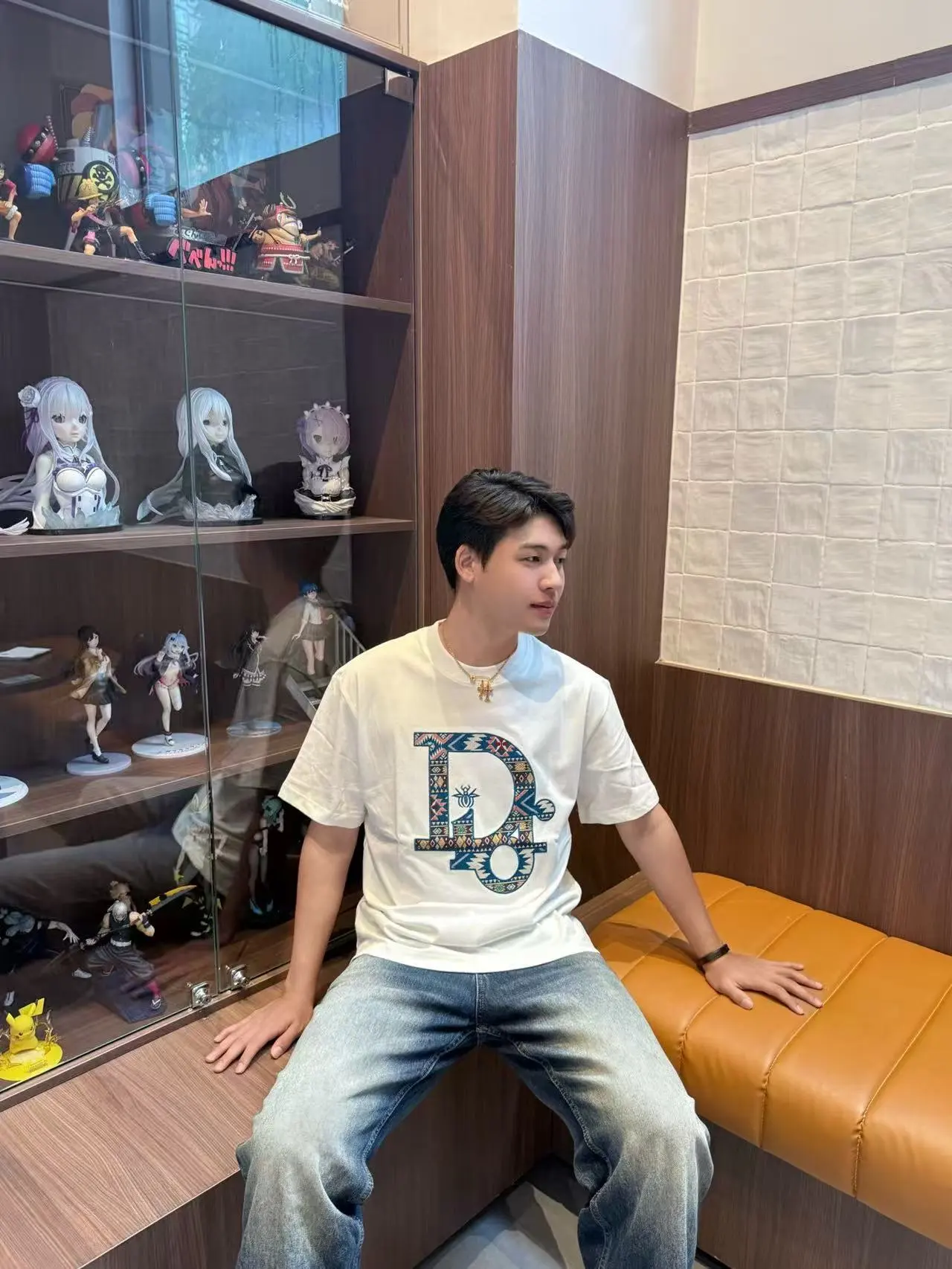 Dior T-Shirt — 2f375212