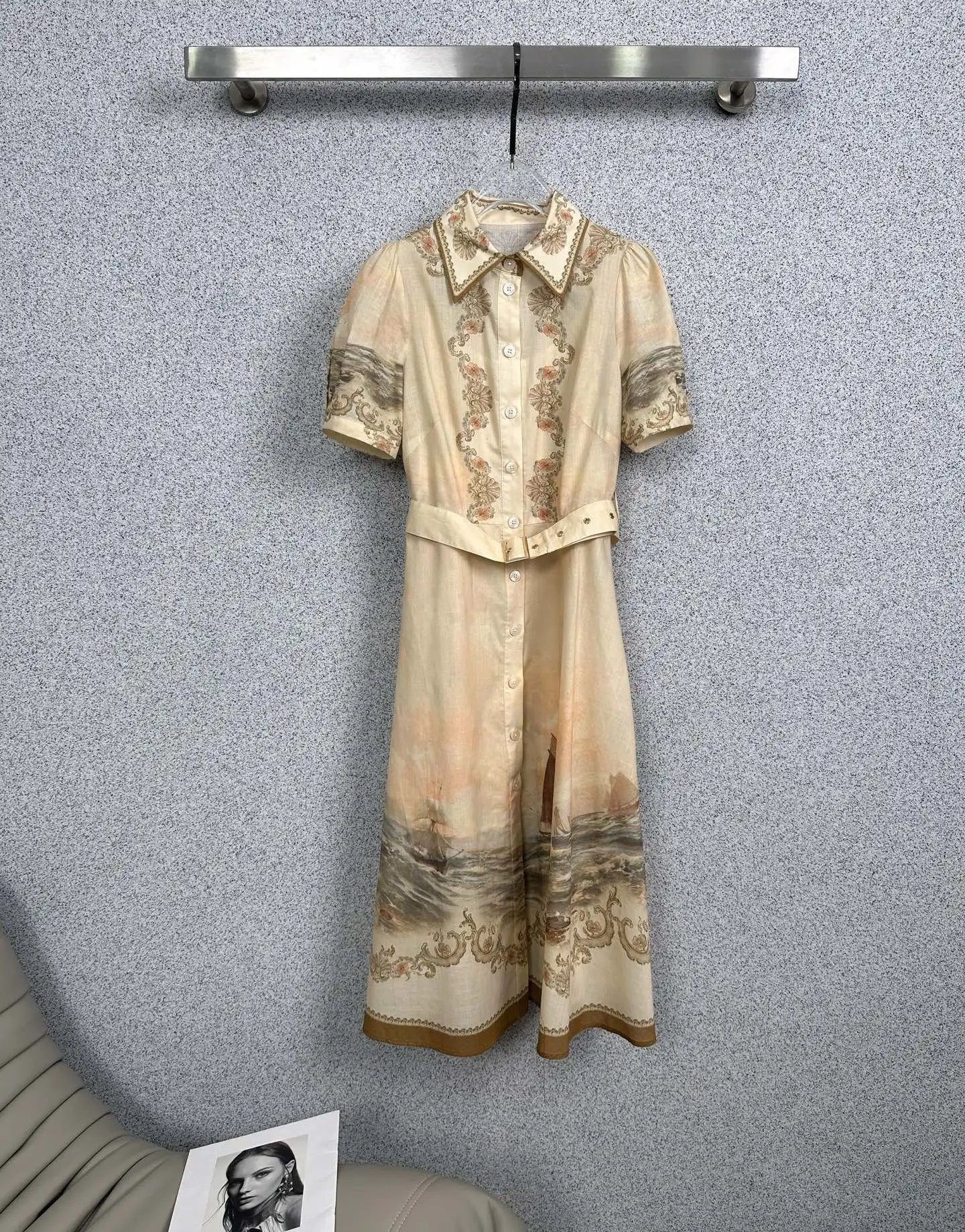 Dresses — 32a85fc7
