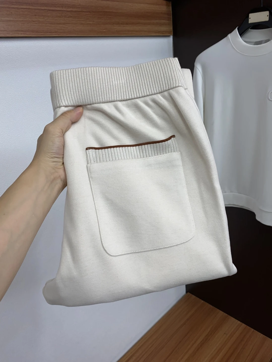 Loro Piana Trousers — d56b413b