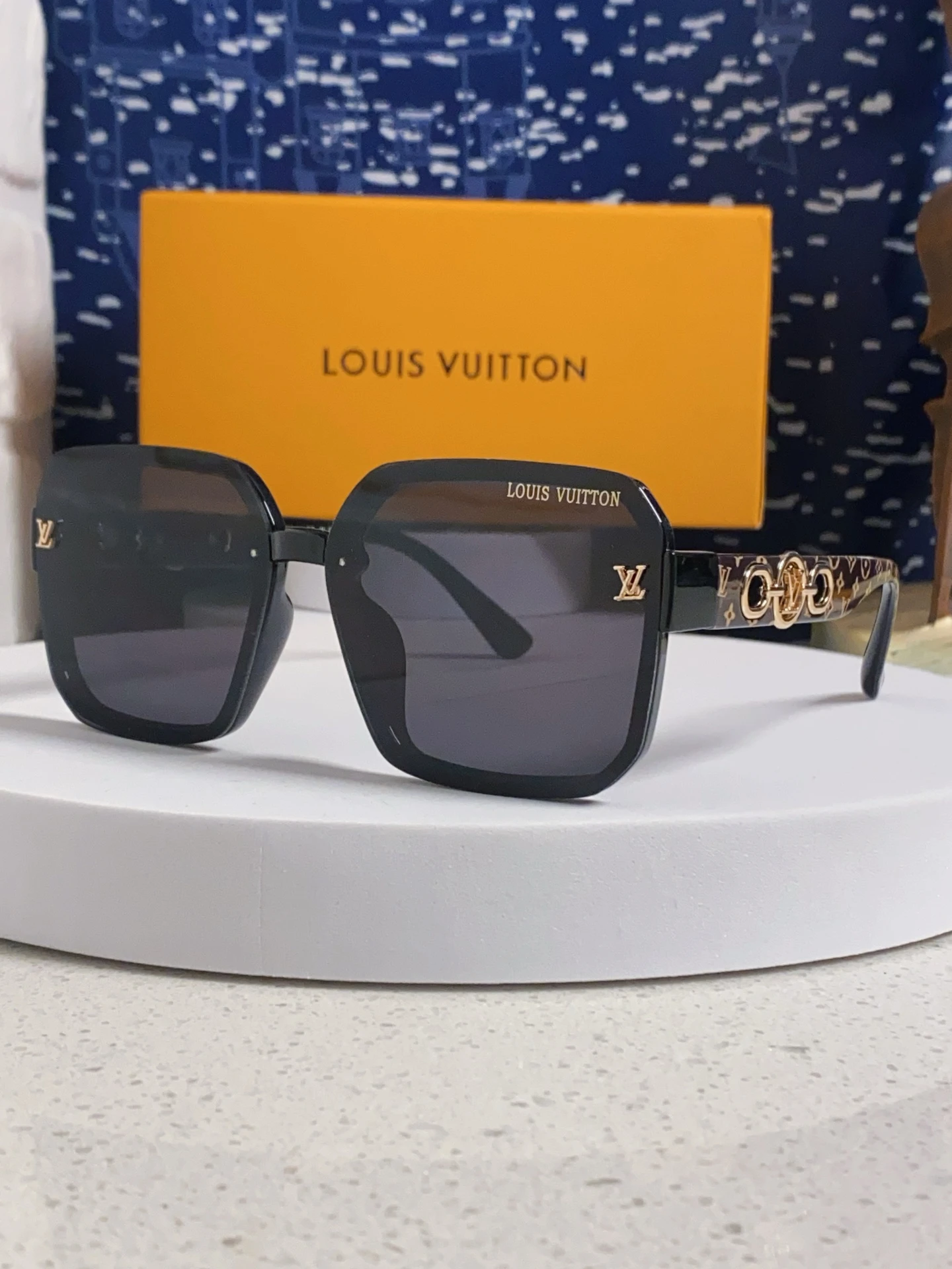 Louis Vuitton Eyewear — 8e2bb215