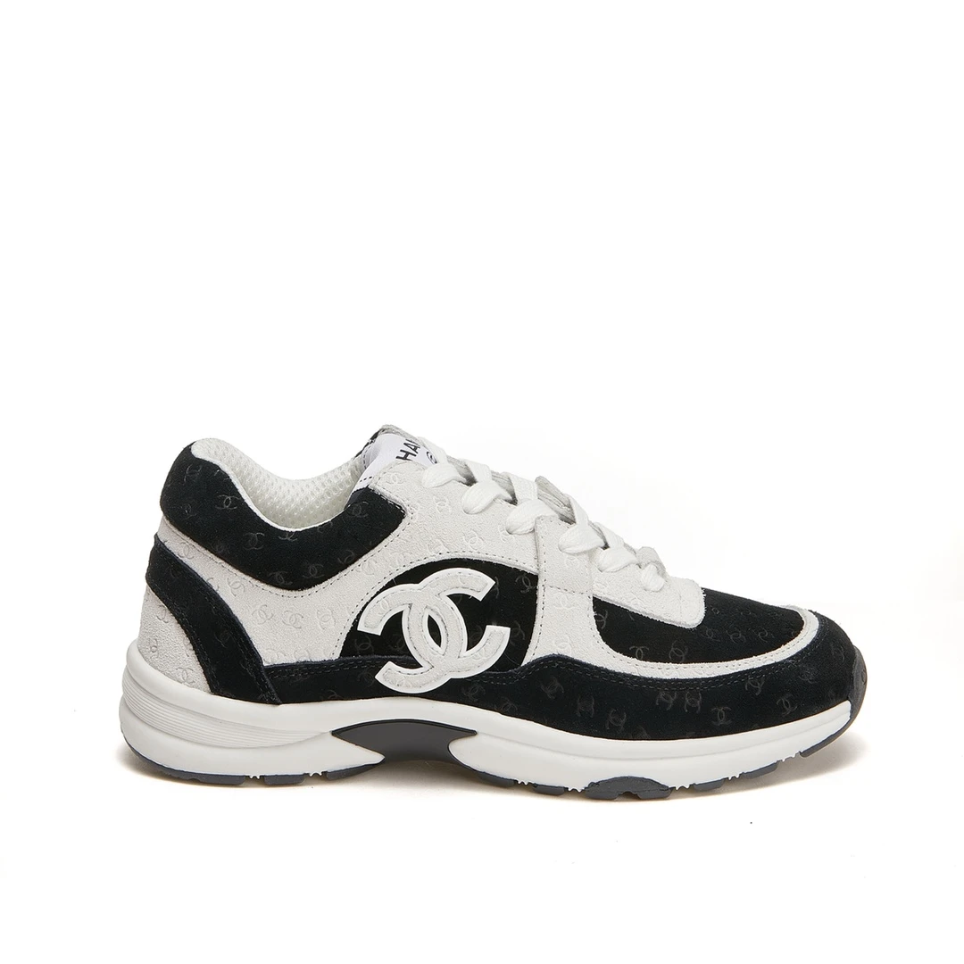 Chanel Sneakers — e46b97e0