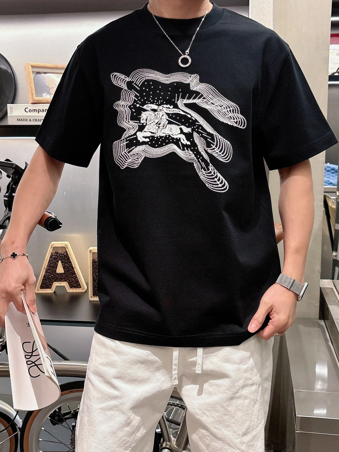 Burberry T-Shirt — 8d8d8ae0