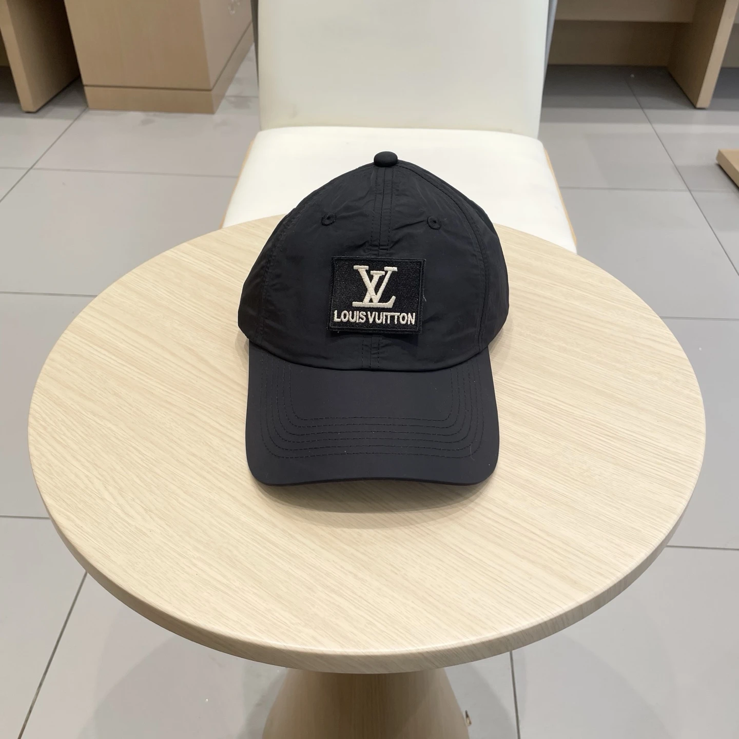 Louis Vuitton Caps — 160aacf2