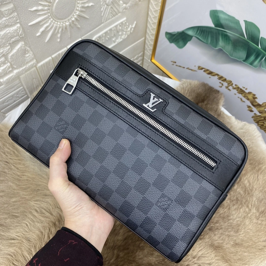 Louis Vuitton Bag — 02fee818