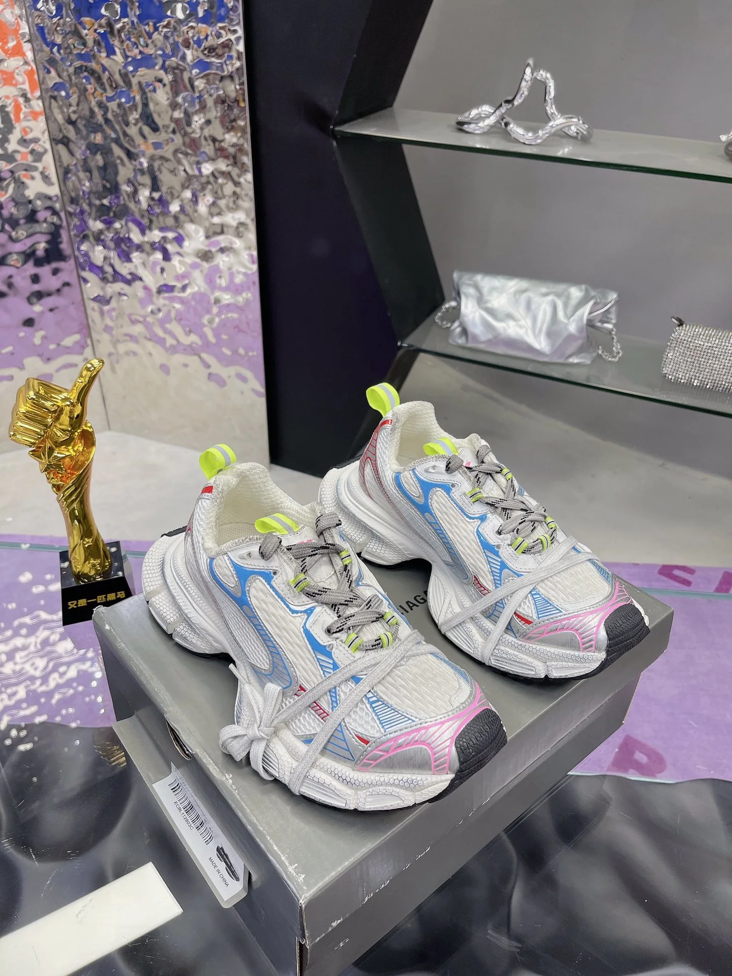 Balenciaga Sneakers — e0987767