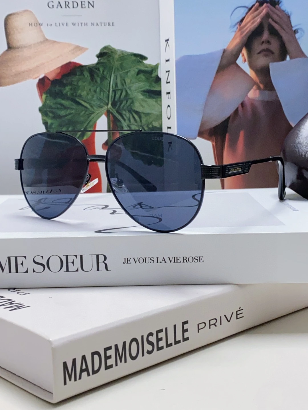 Louis Vuitton Eyewear — 2d708a19