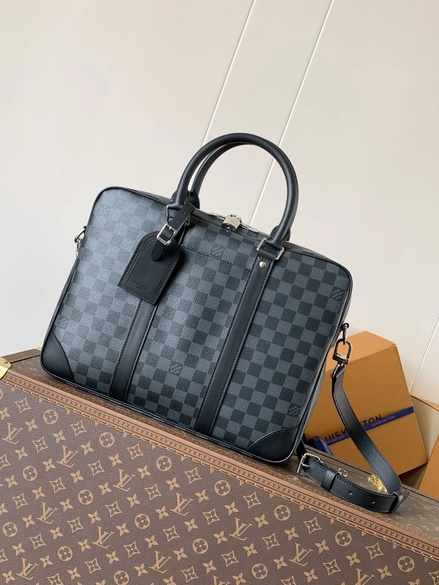 Briefcases — 0b69bc27