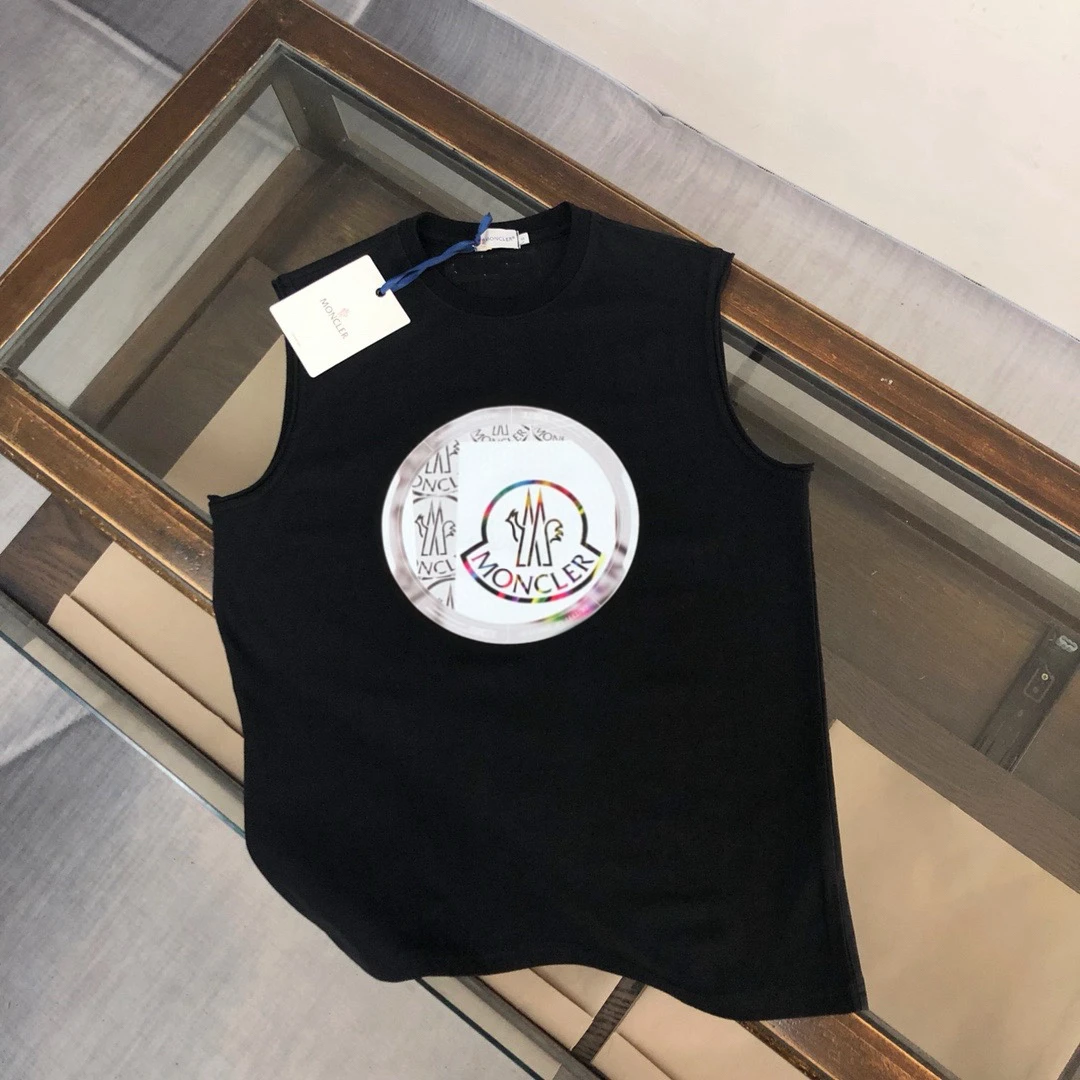 Moncler T-Shirt — 85bdcdd9