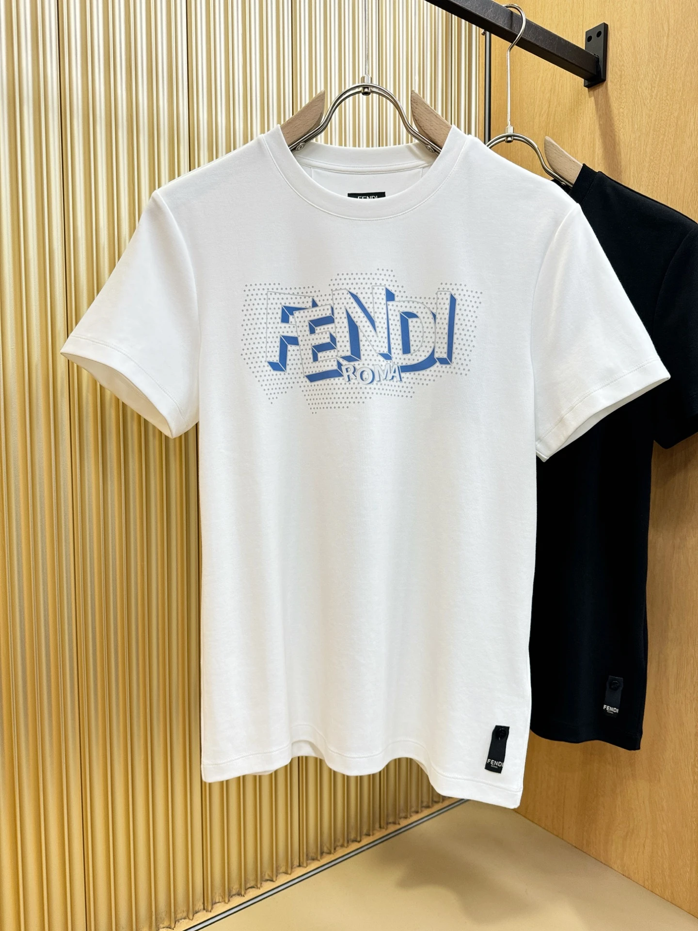 Fendi T-Shirt — e3b7079f