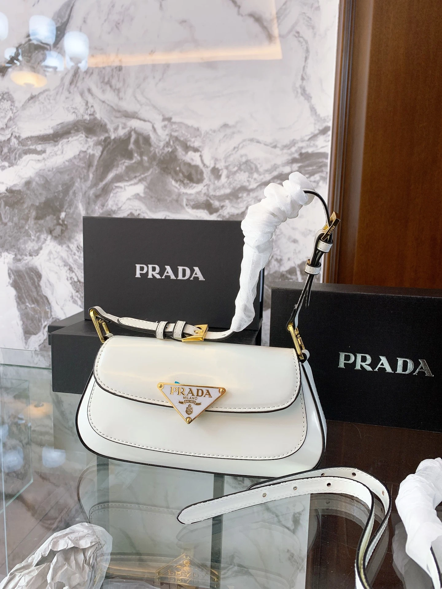 Prada Bag — c6637bae