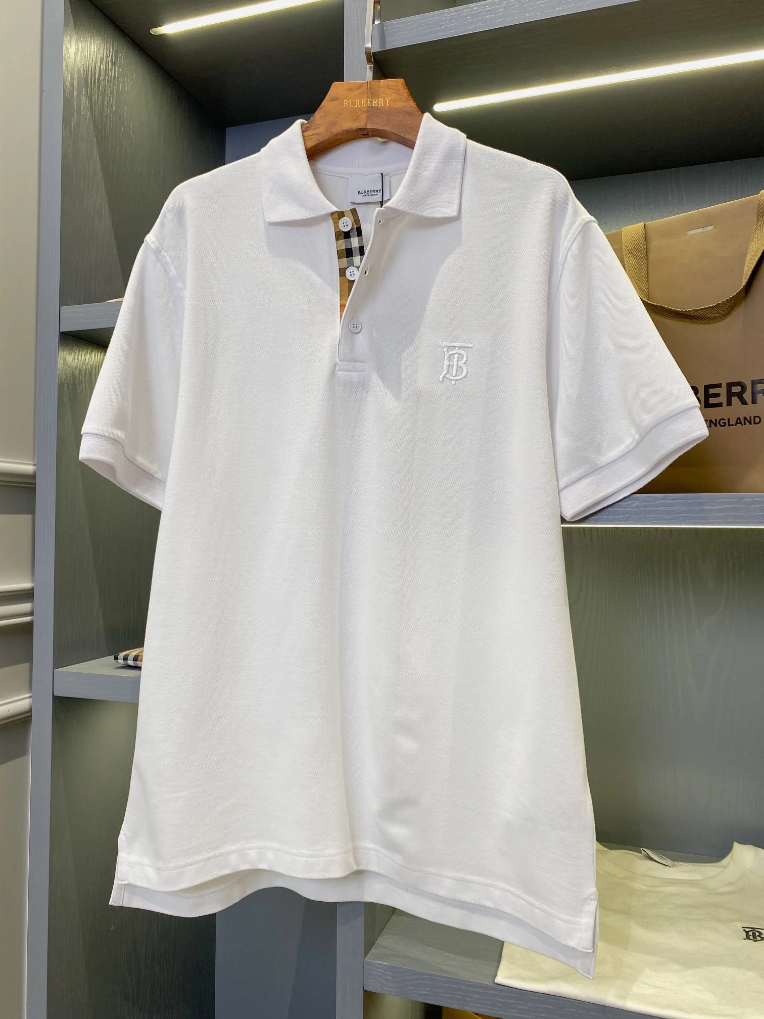 Burberry T-Shirt — 0bd5667b