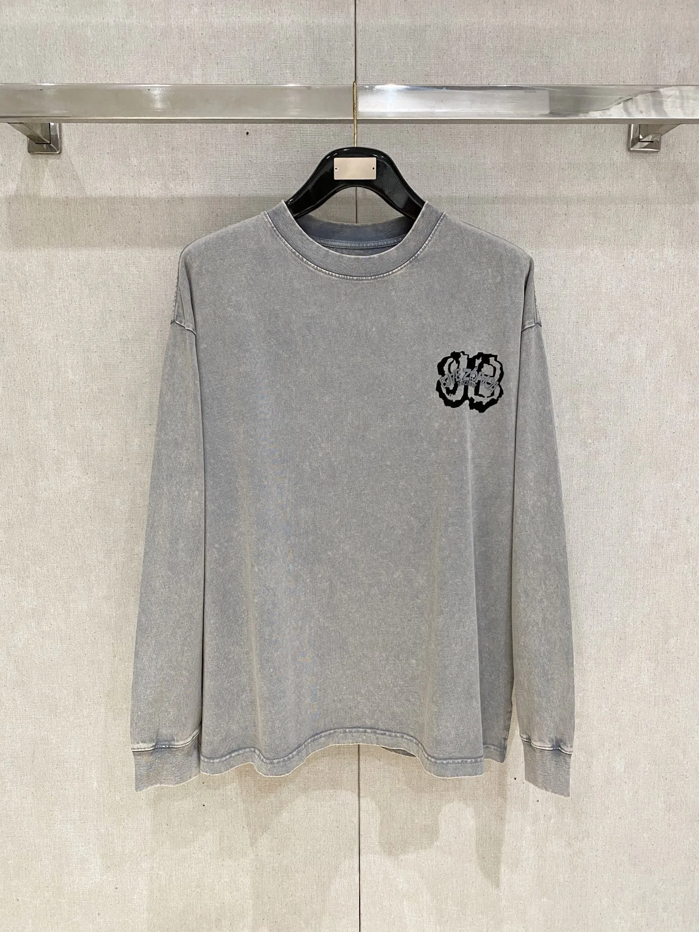 Balenciaga Sweatshirts — 4ac57d94