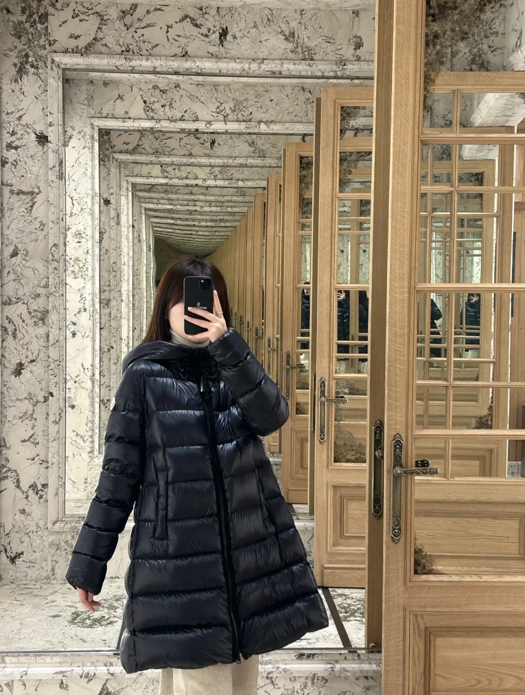 Moncler Down Jackets — 1adc584d