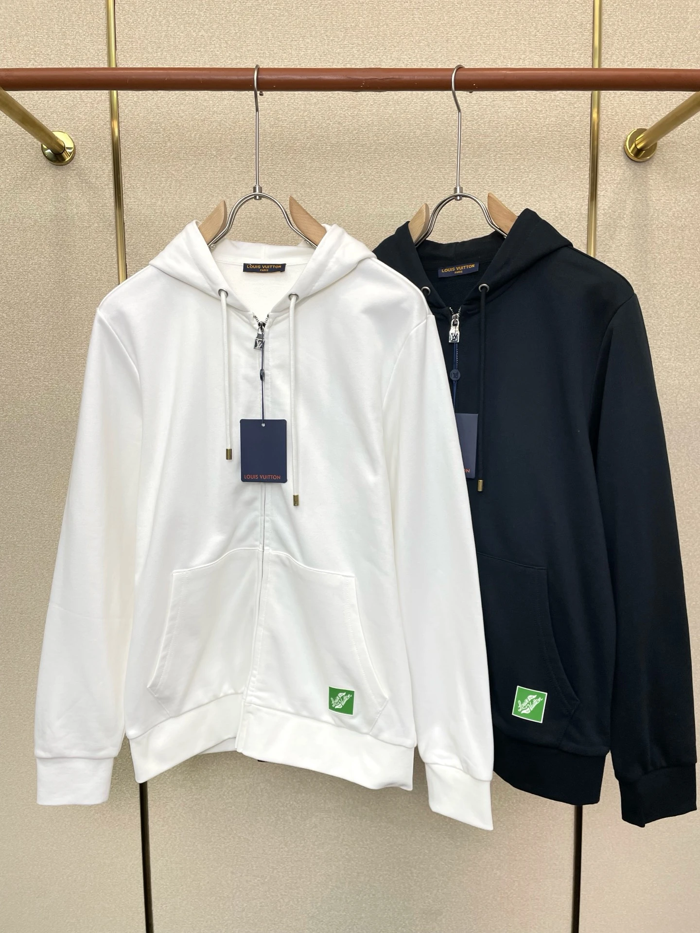 Louis Vuitton Sweatshirts — 930c4dfb