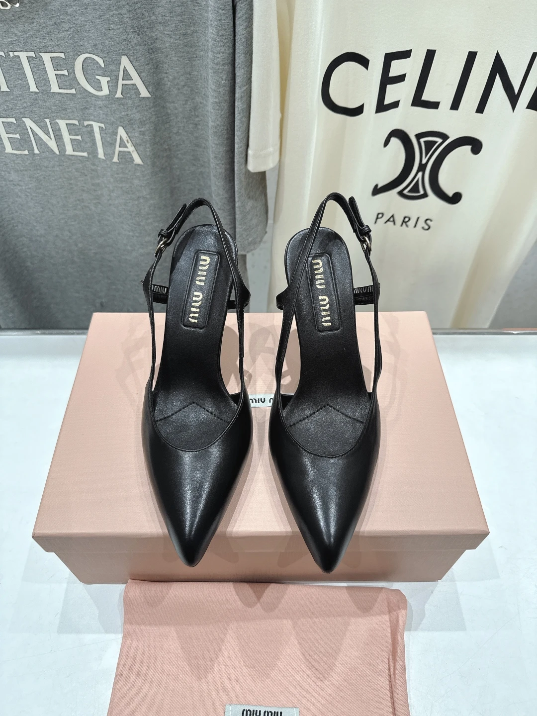 Miu Miu Sandals — 7258e01c