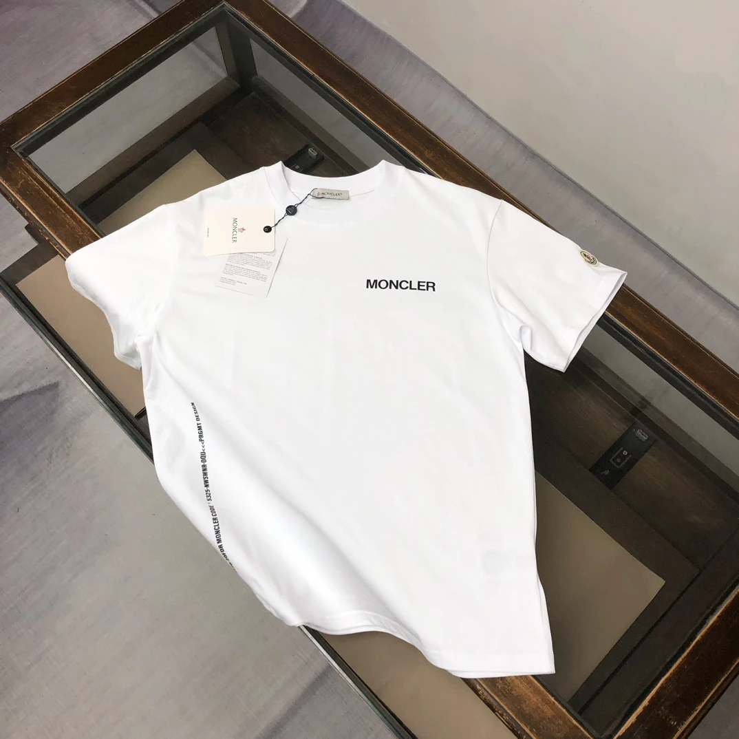 Moncler T-Shirt — 77e499d2