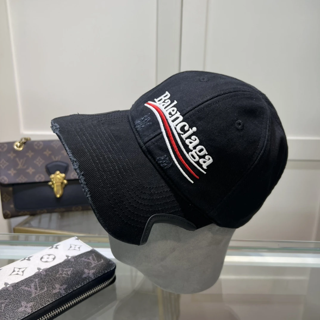 Balenciaga Hat — 411e8cb8