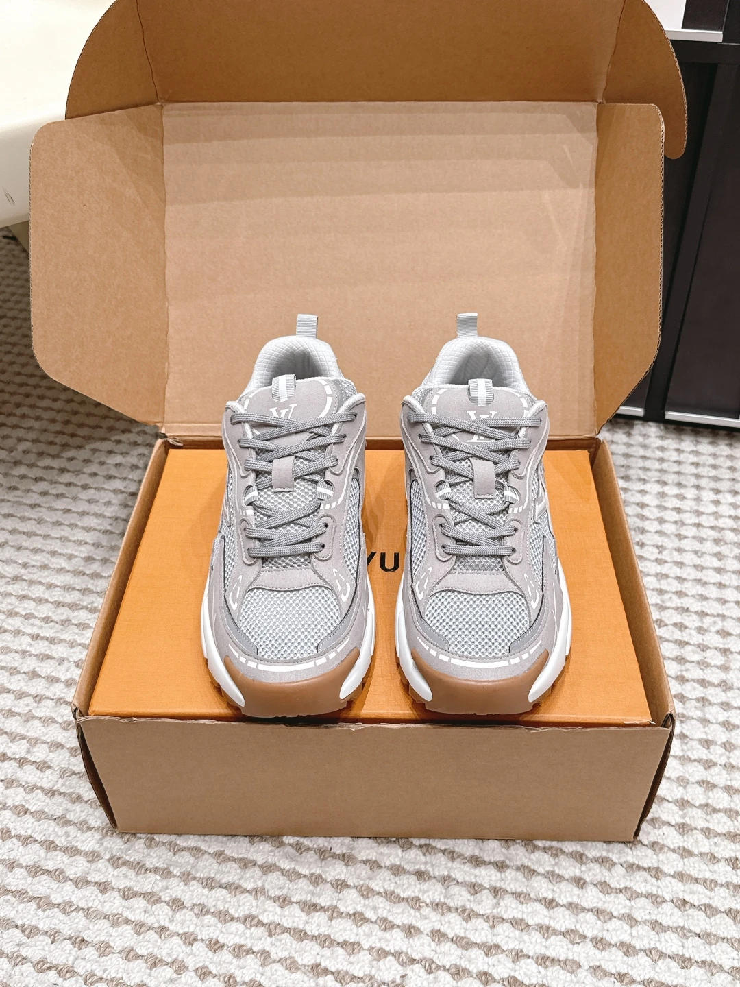Louis Vuitton Sneakers — ed1ce7d3