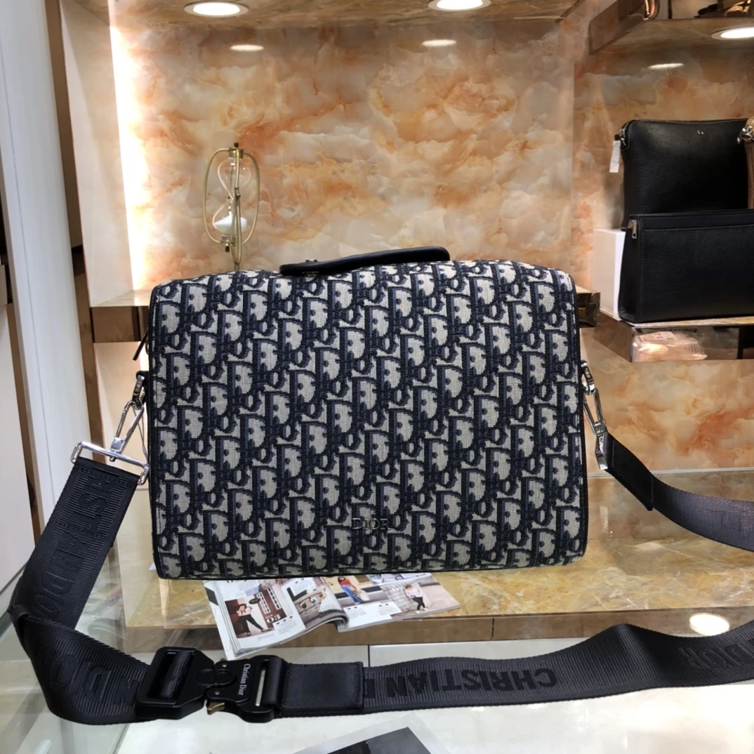 Dior Bag — 0ecfcf50