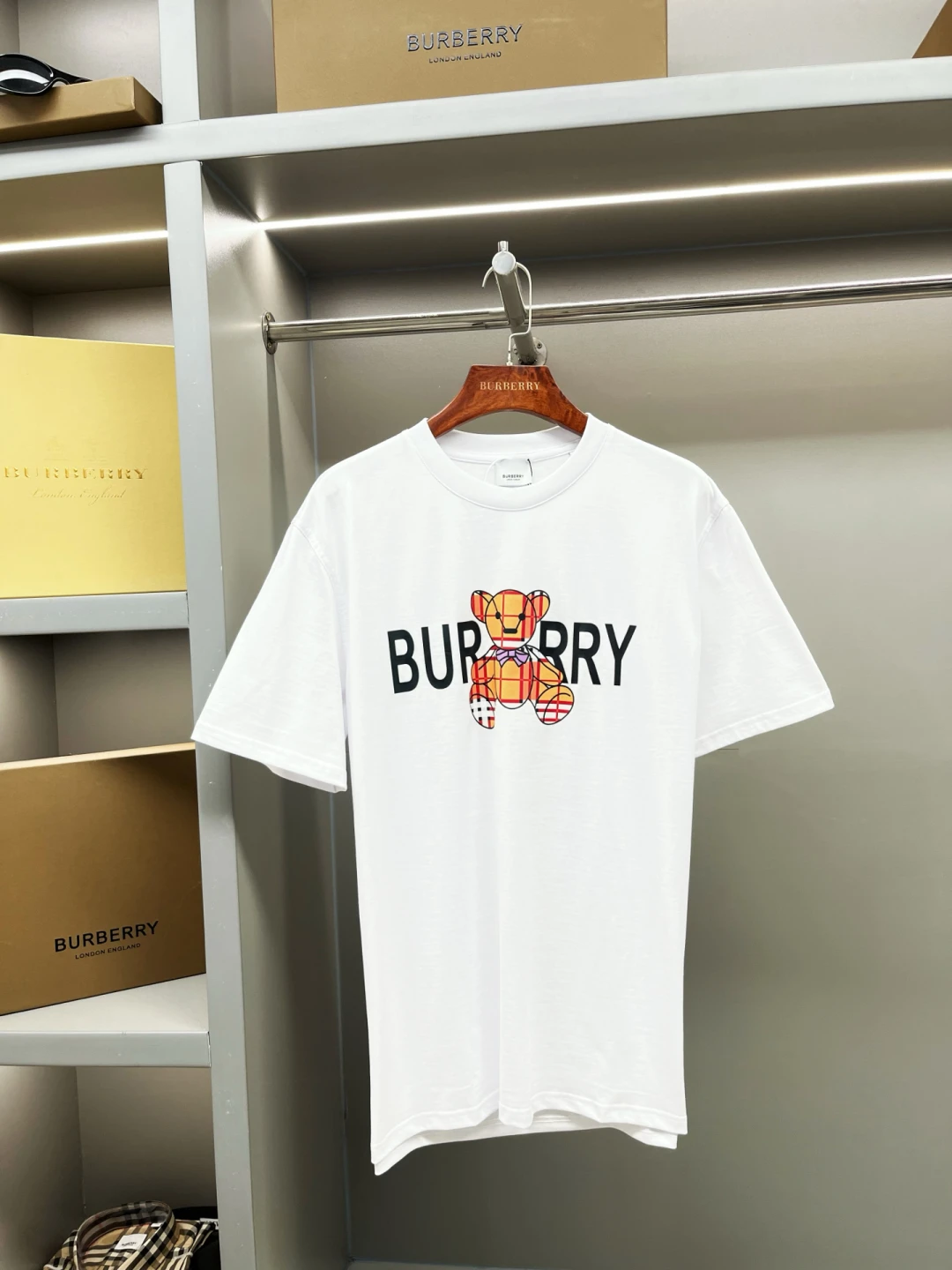 Burberry T-Shirt — f2ba4901