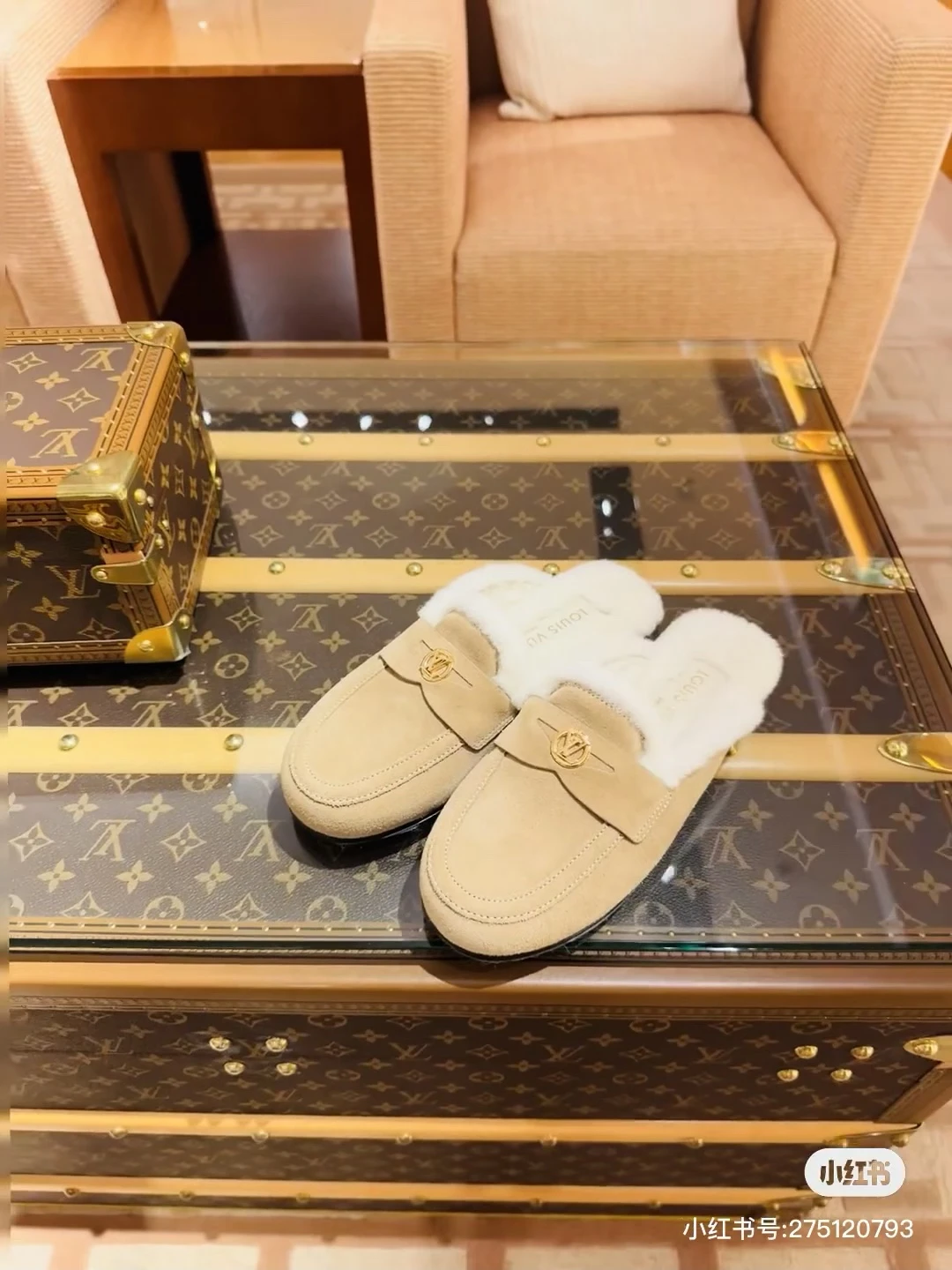 Louis Vuitton Slippers — d5f04842