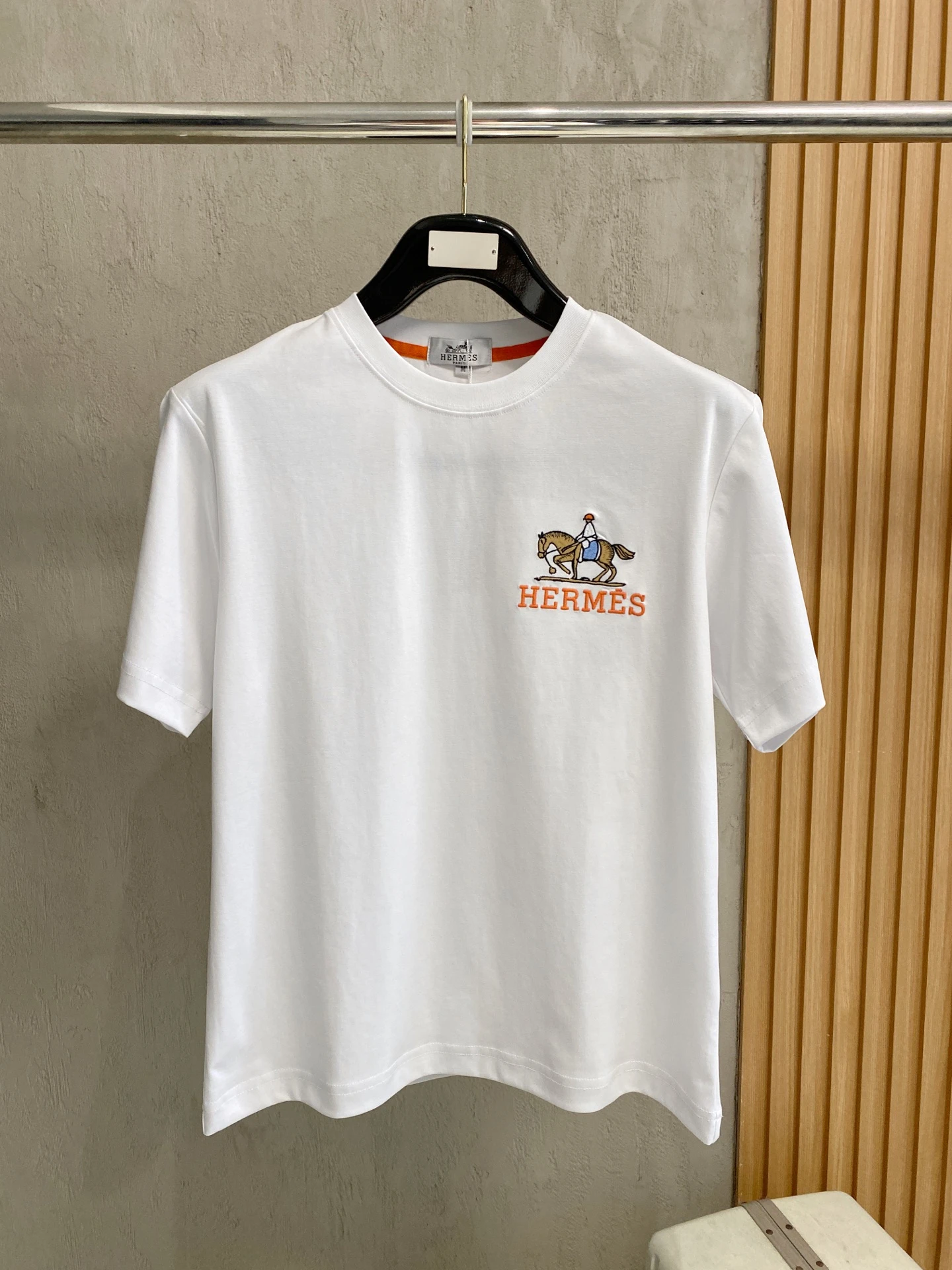 Hermès T-Shirt — 35382c59