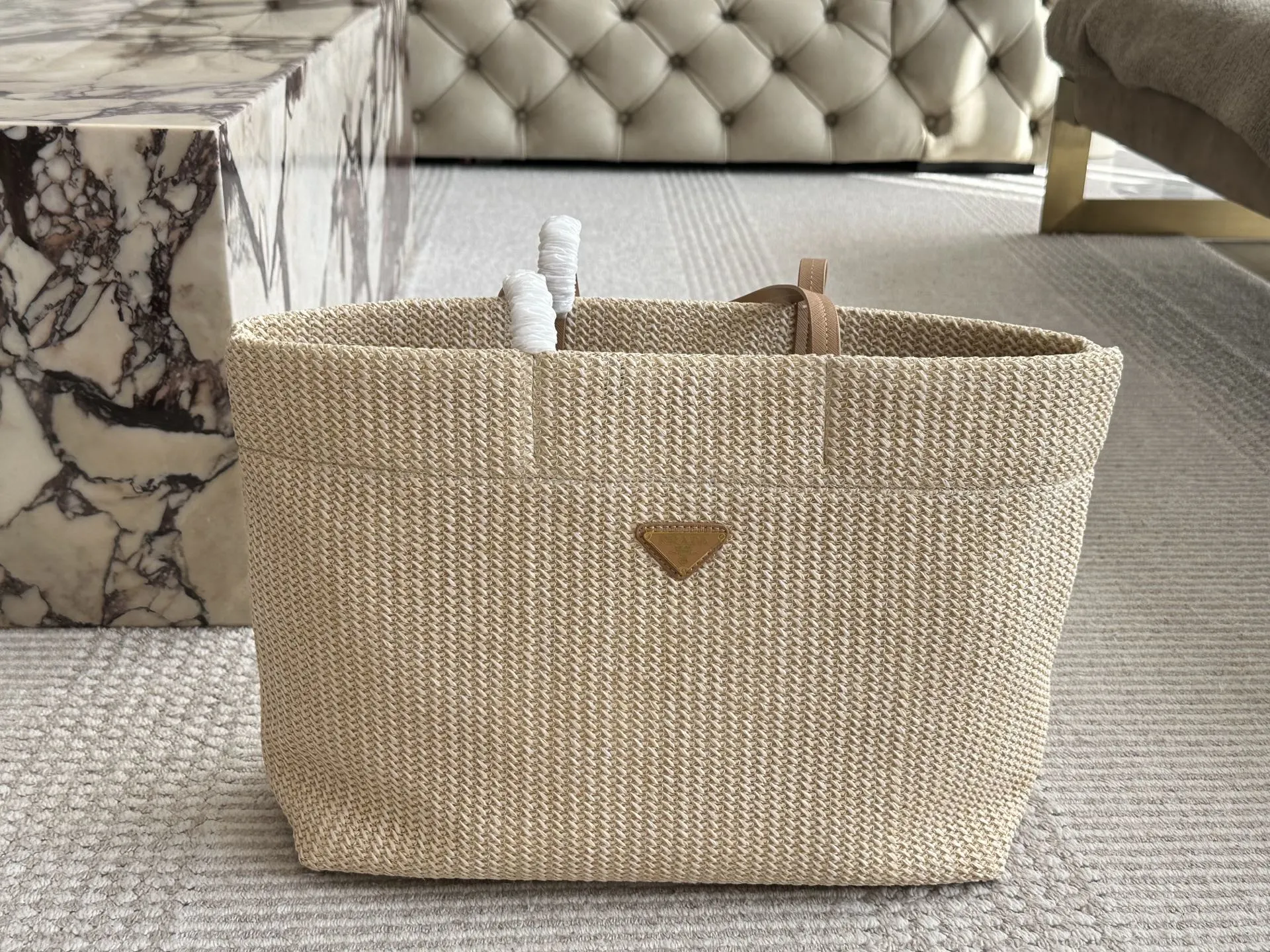 Prada Bag — 890cfa20