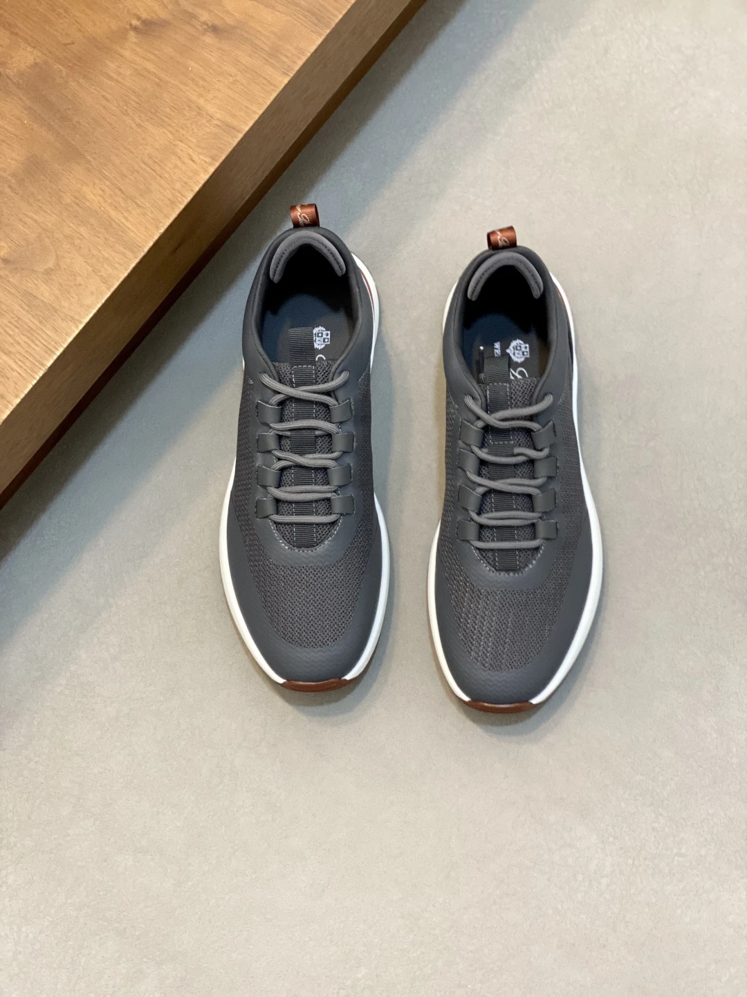 Loro Piana Sneakers — 49fec3fa