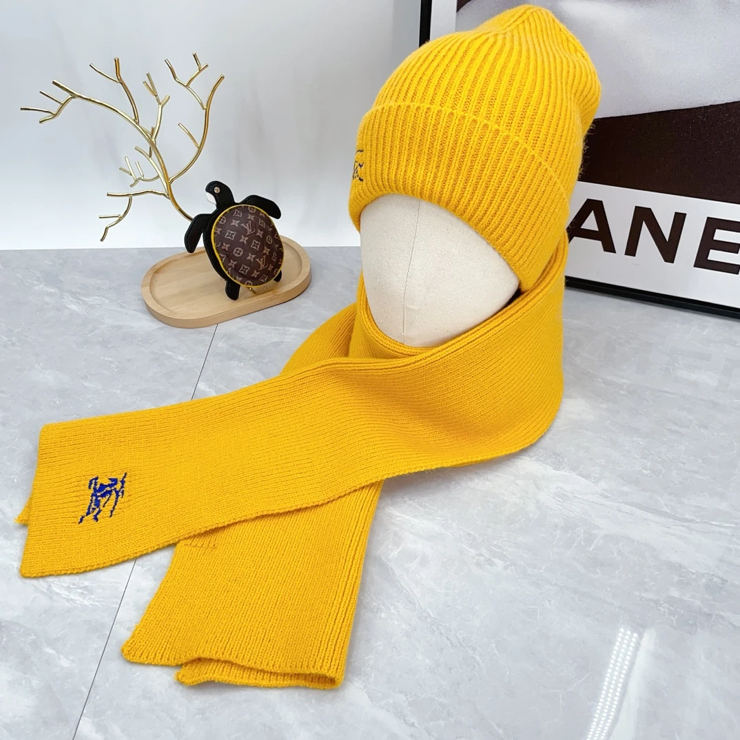 Burberry Hat — 9e6b4ffa