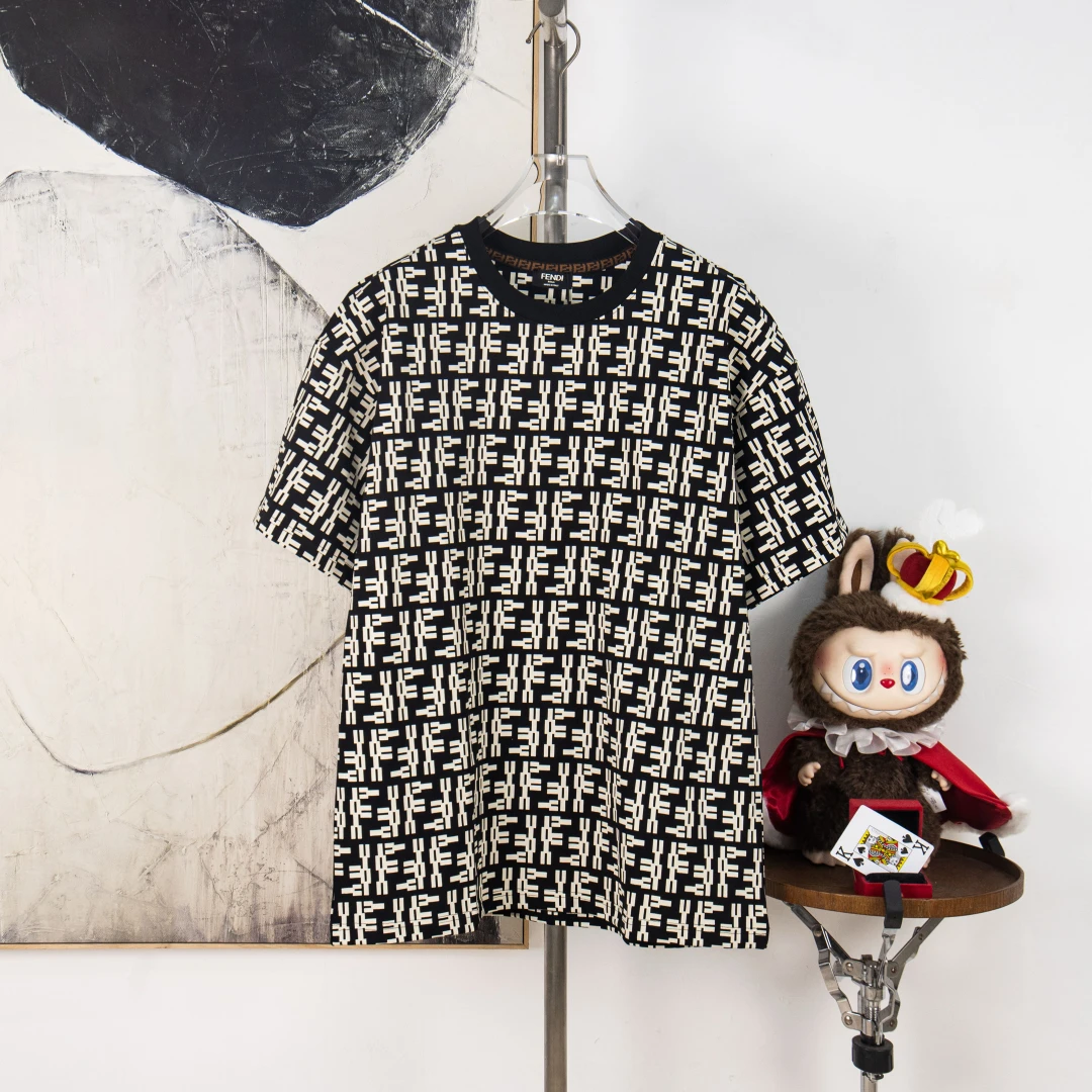 Fendi T-Shirt — c138718a