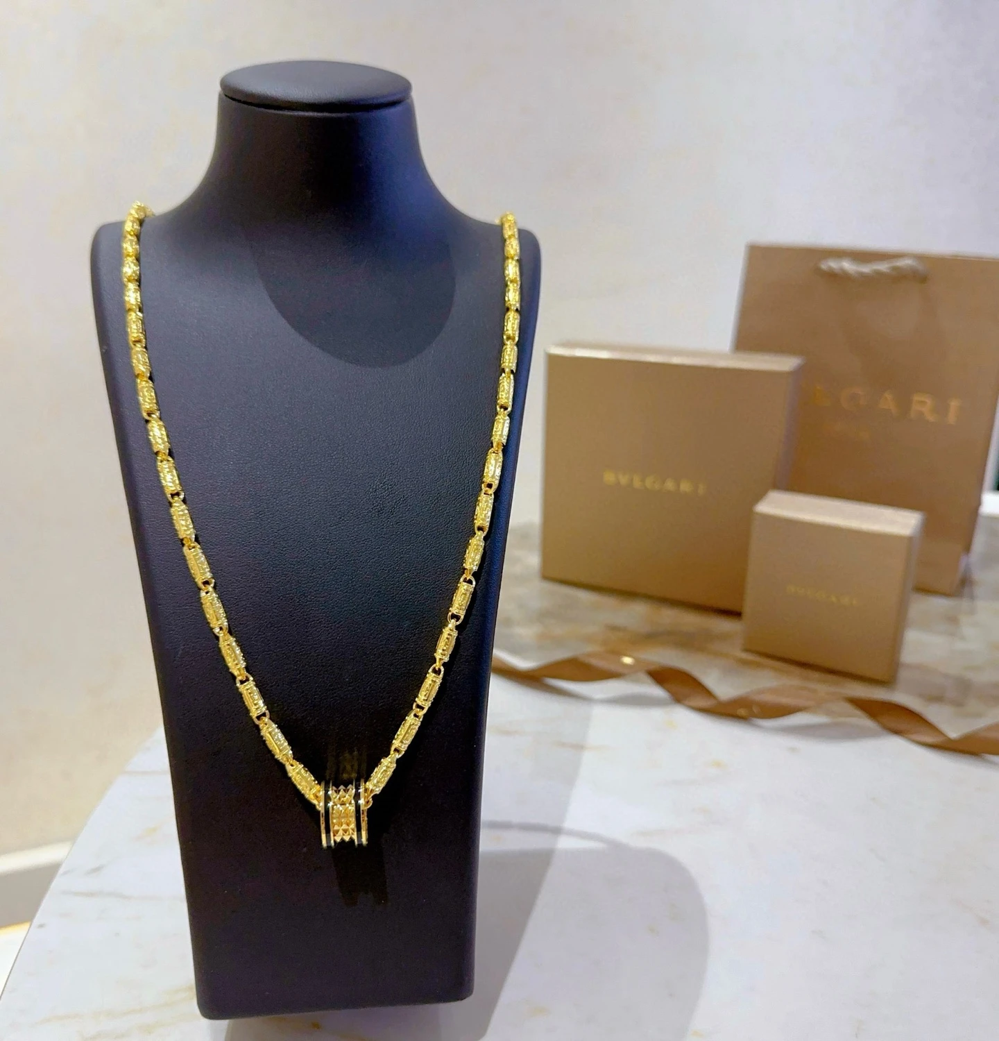 Bvlgari Jewellery — efd6b21a