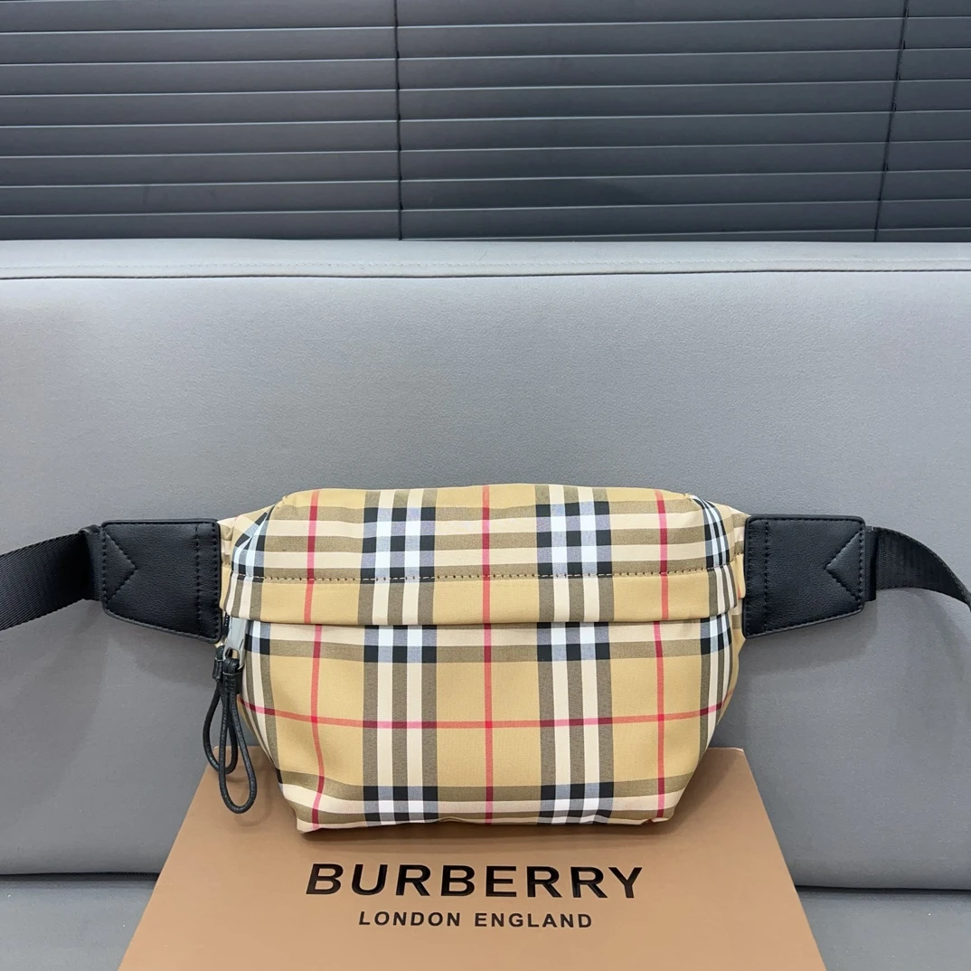 Burberry Bag — d9cda636