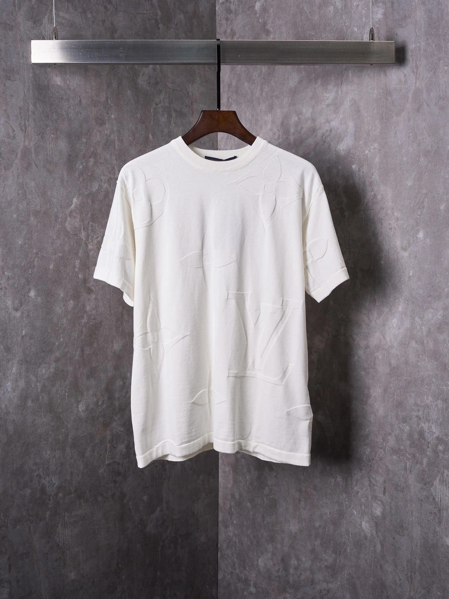 Louis Vuitton T-Shirt — 81e035b9