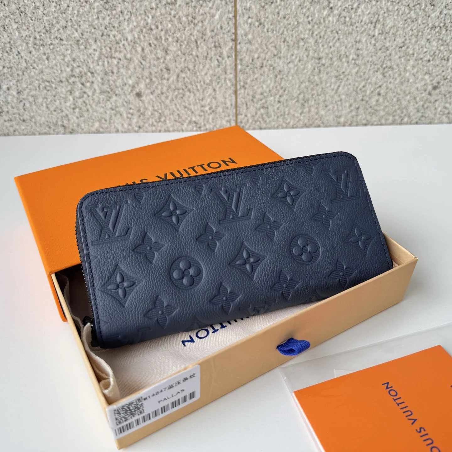 Wallets — 91505803