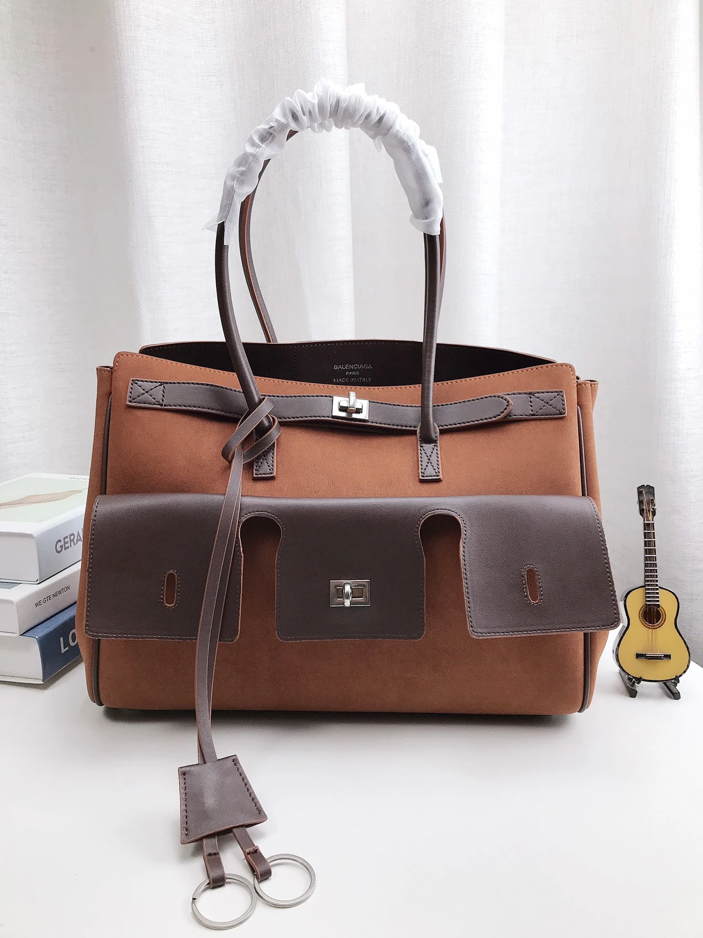 Balenciaga Bag — f6bc3784