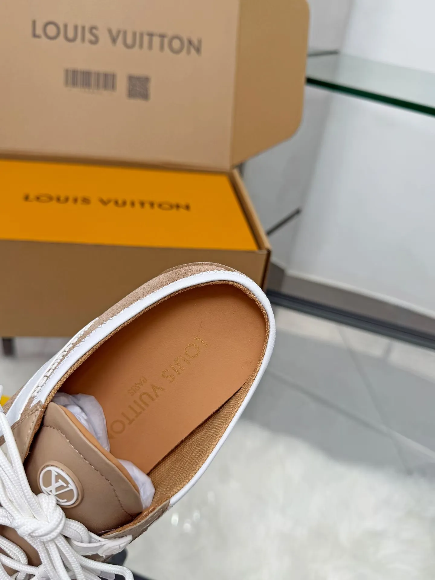 Louis Vuitton Sneakers — 8e716a86