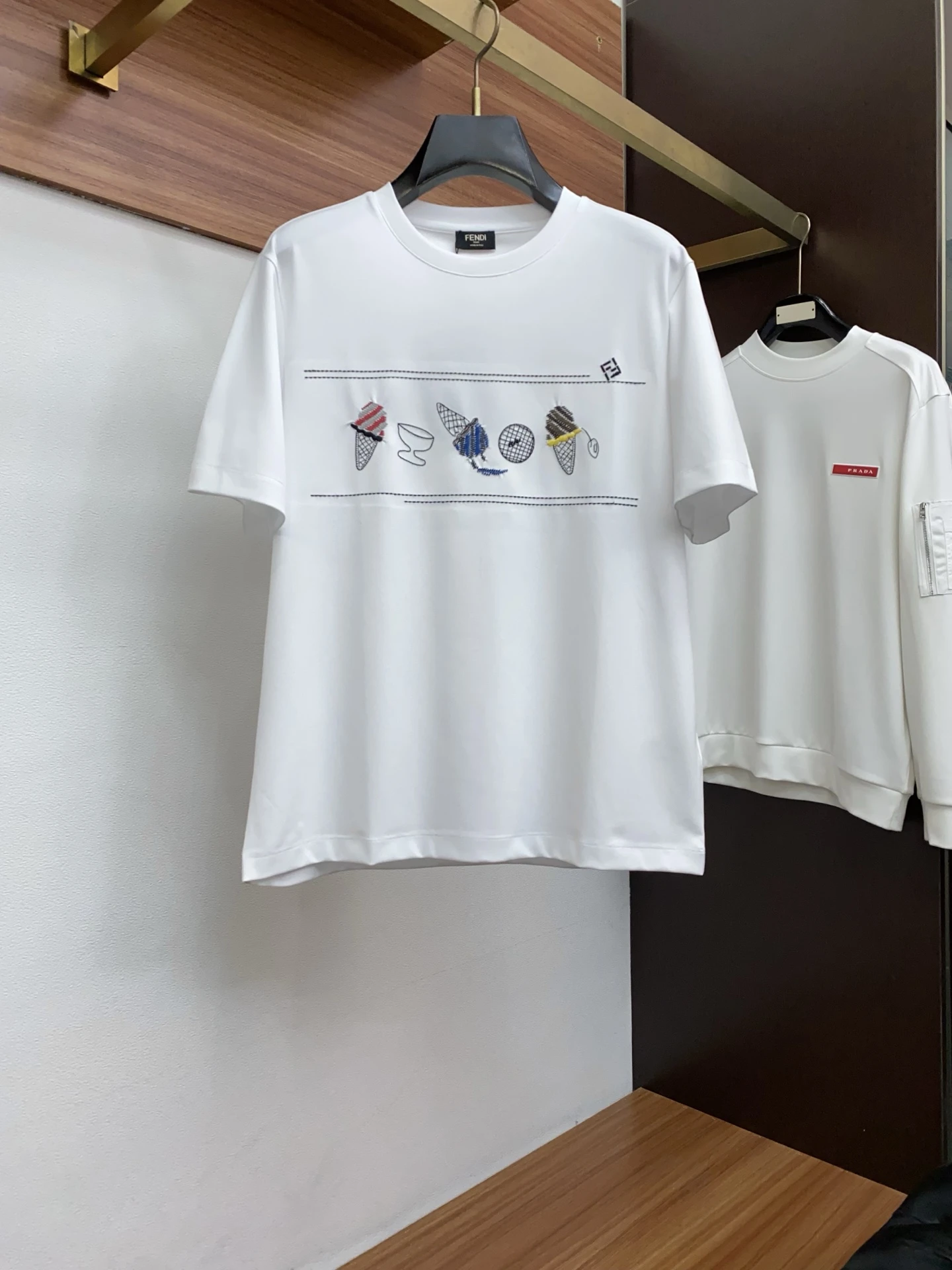 Fendi T-Shirt — 746b1387