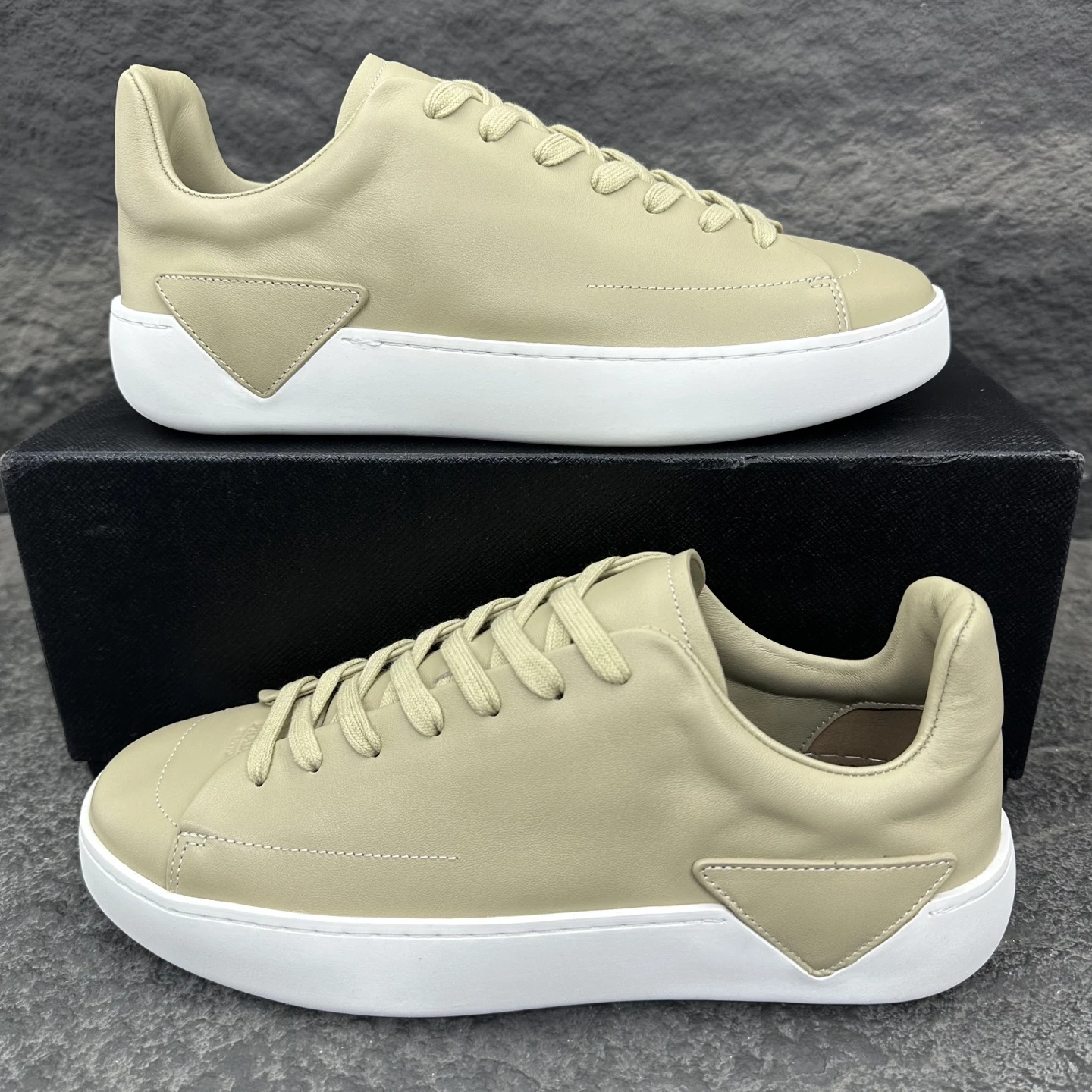 Prada Sneakers — 991eabe6