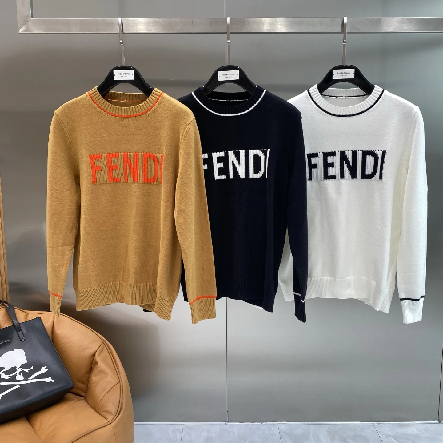 Knitwear — b0e7b0f4