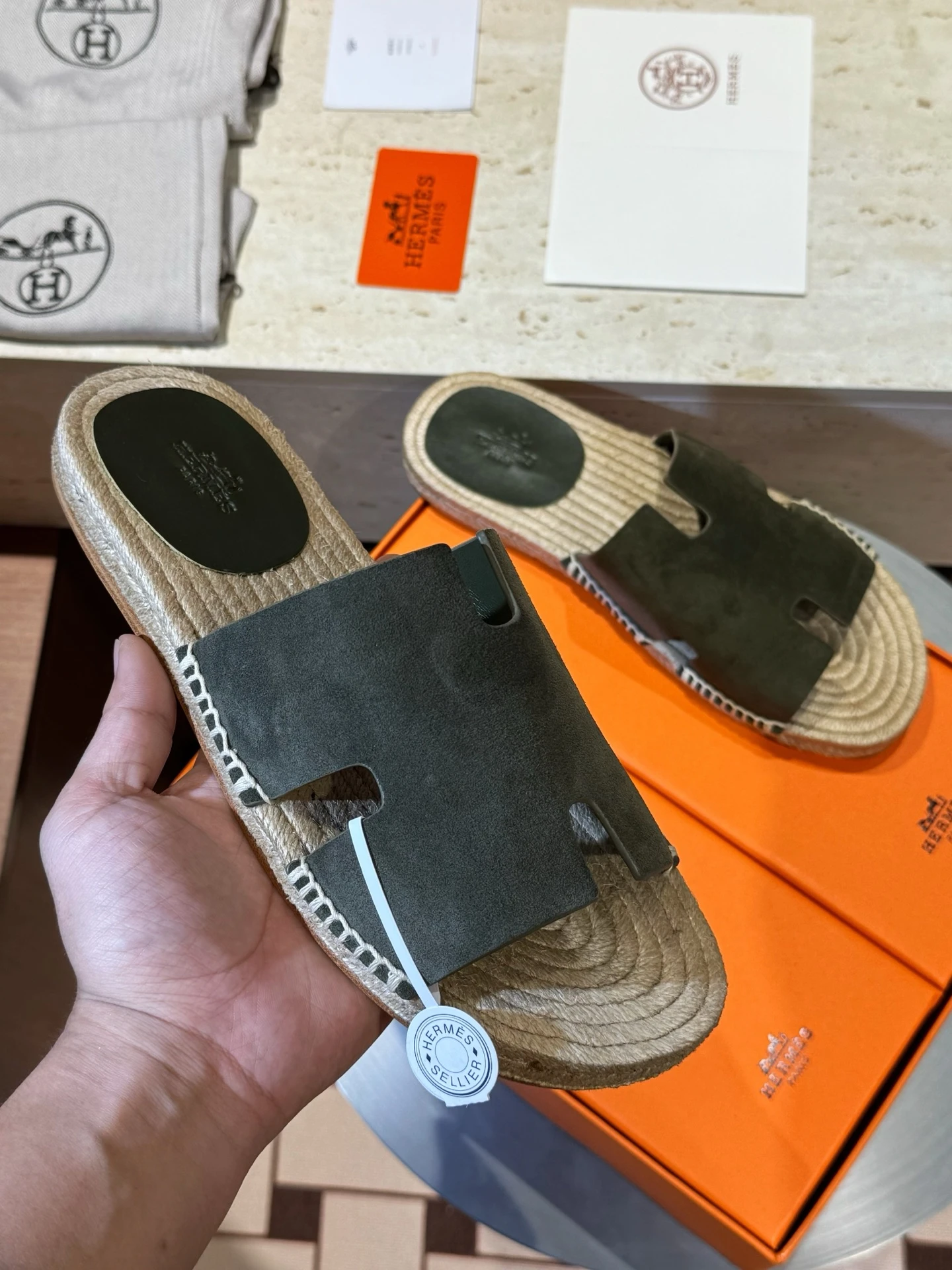 Hermès Slippers — 8fa53145