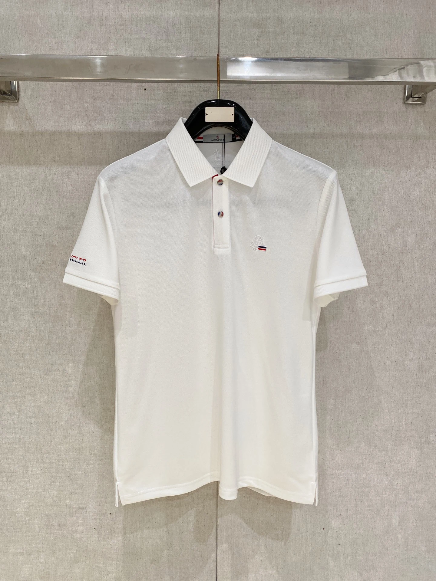 Moncler T-Shirt — eec128d7