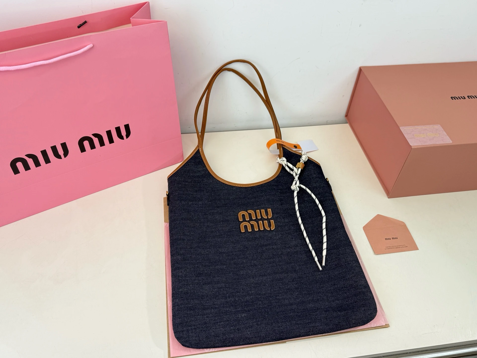 Miu Miu Bag — e4f732db