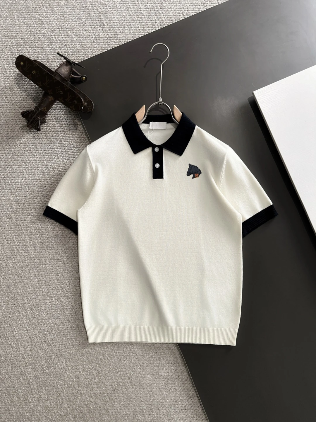 Hermès T-Shirt — 26232238
