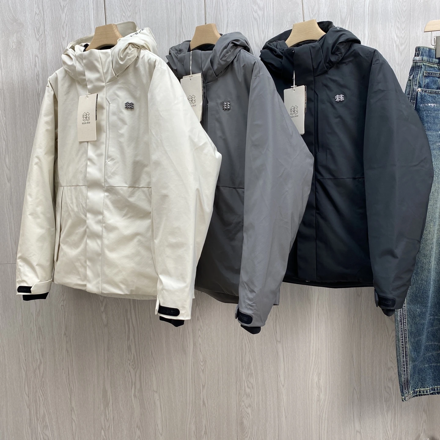 Canada Goose Down Jacket — 032efc1b